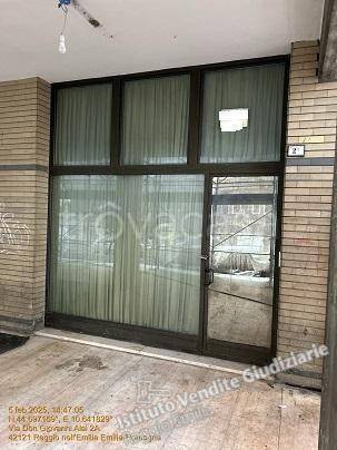 appartamento in vendita a Reggio nell'Emilia in zona Tribunale