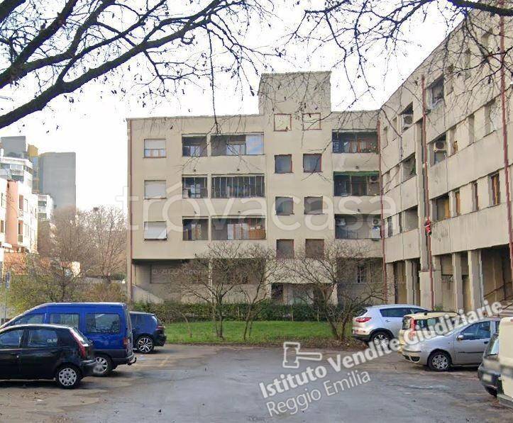 appartamento in vendita a Reggio nell'Emilia in zona Pieve Modolena