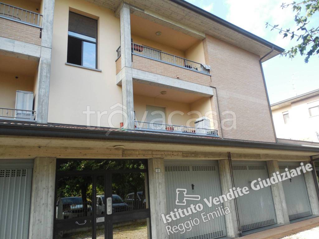 appartamento in vendita a Reggio nell'Emilia in zona Rosta Nuova