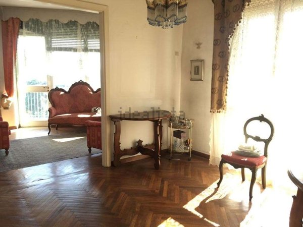 appartamento in vendita a Reggio nell'Emilia in zona Città Storica