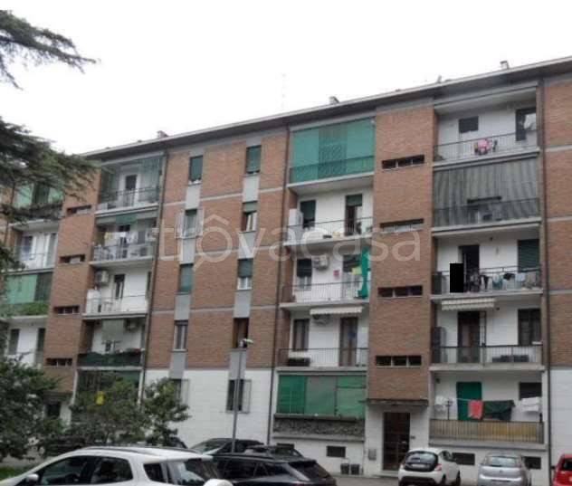 appartamento in vendita a Reggio nell'Emilia in zona Tribunale