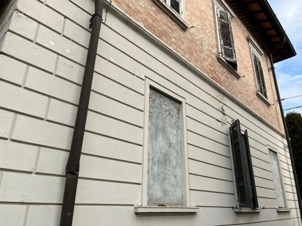 casa indipendente in vendita a Reggio nell'Emilia in zona Città Storica