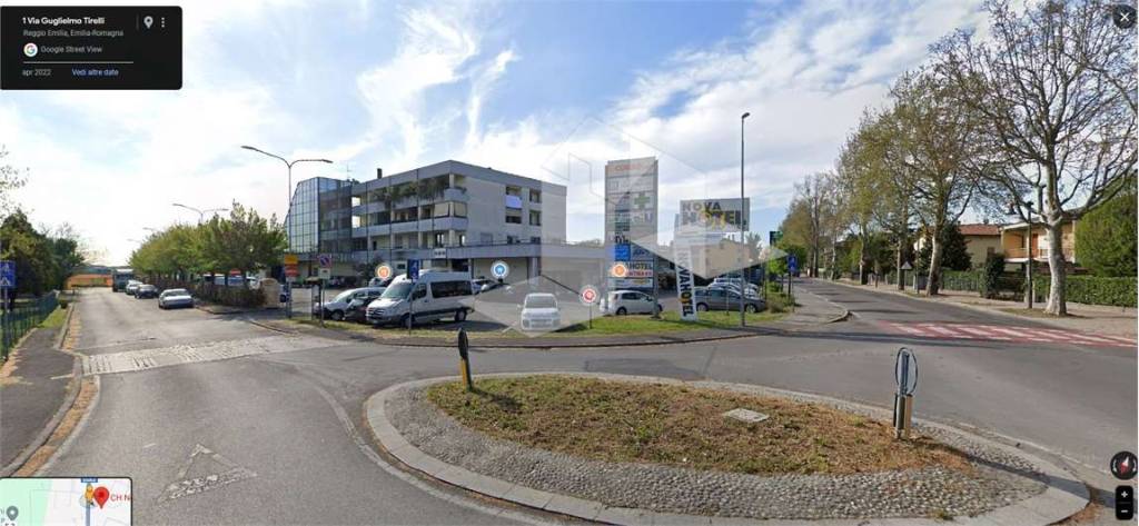 negozio in vendita a Reggio nell'Emilia in zona Sesso