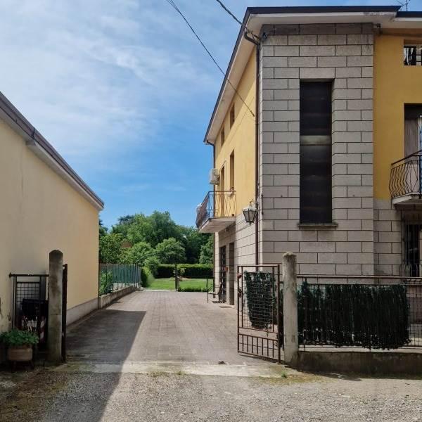 appartamento in vendita a Reggio nell'Emilia in zona Città Storica