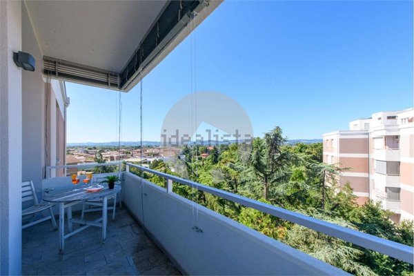 appartamento in vendita a Reggio nell'Emilia in zona Città Storica