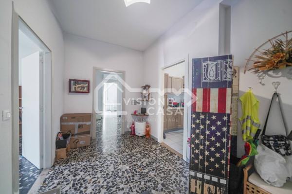 appartamento in vendita a Reggio nell'Emilia in zona Città Storica