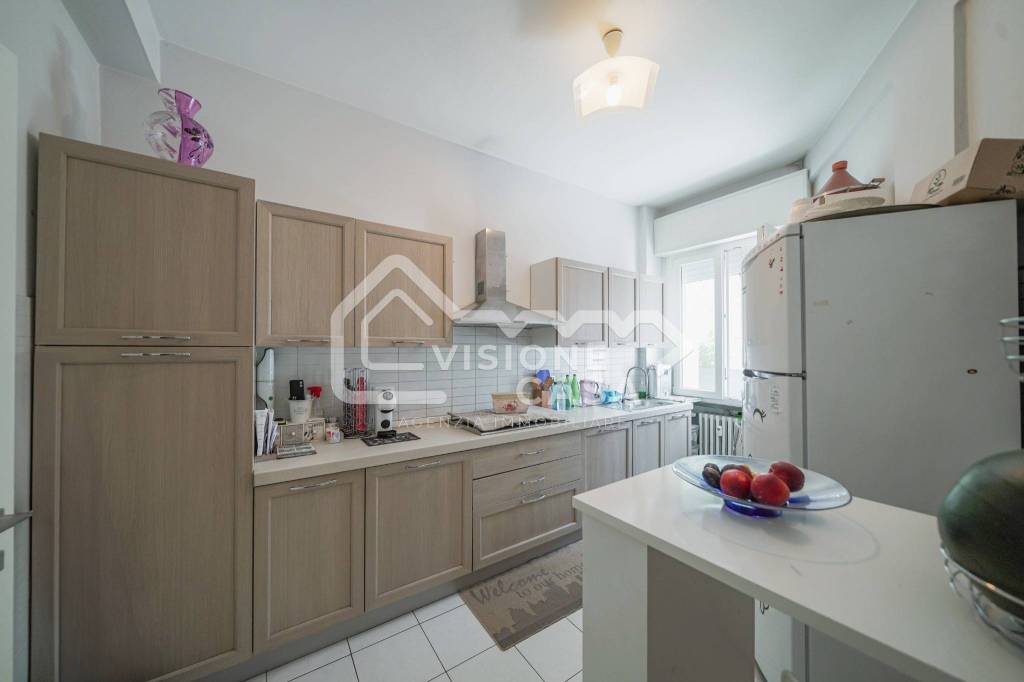 appartamento in vendita a Reggio nell'Emilia in zona Città Storica