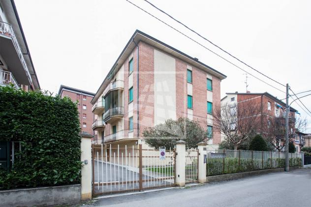 appartamento in vendita a Reggio nell'Emilia in zona Mirabello