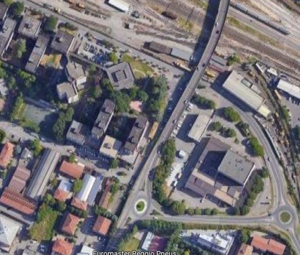 appartamento in vendita a Reggio nell'Emilia in zona Tribunale