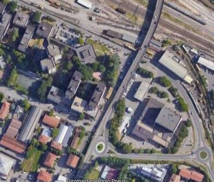 appartamento in vendita a Reggio nell'Emilia in zona Tribunale