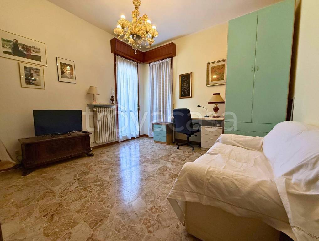 appartamento in vendita a Reggio nell'Emilia in zona Città Storica