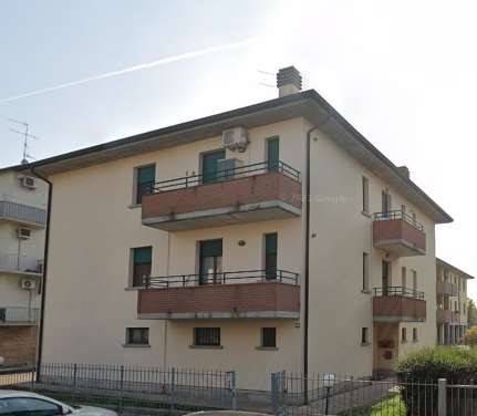 appartamento in vendita a Reggio nell'Emilia in zona Tribunale