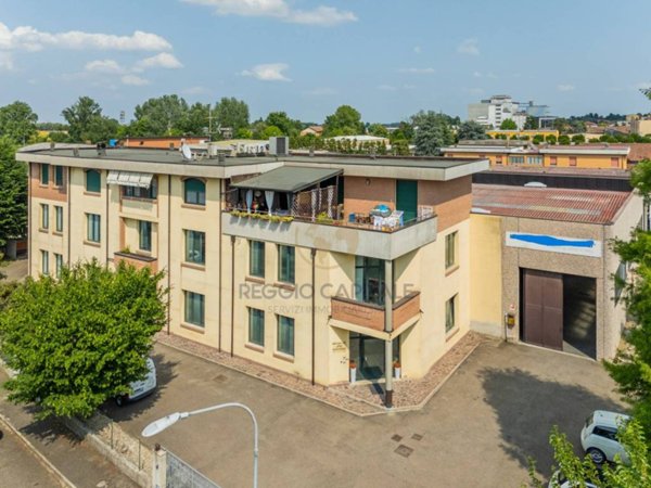 capannone in vendita a Reggio nell'Emilia