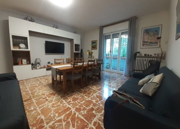 appartamento in vendita a Reggio nell'Emilia in zona Ospizio