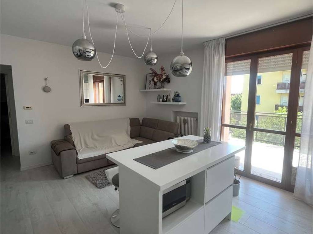 appartamento in vendita a Reggio nell'Emilia in zona Città Storica