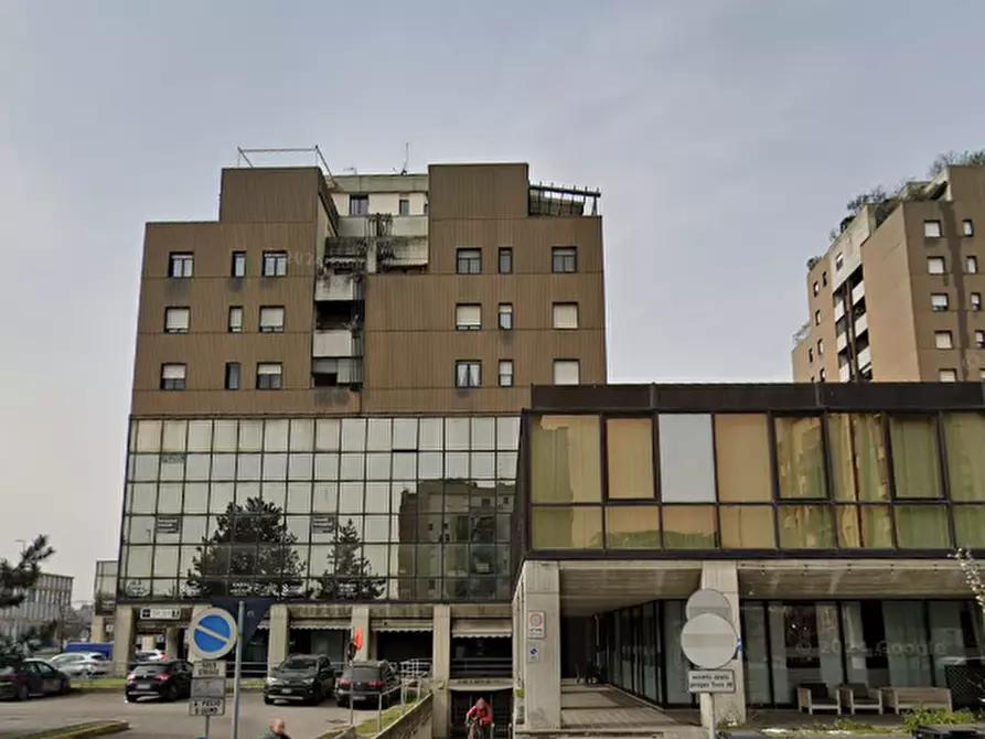 negozio in vendita a Reggio nell'Emilia in zona Carrozzone