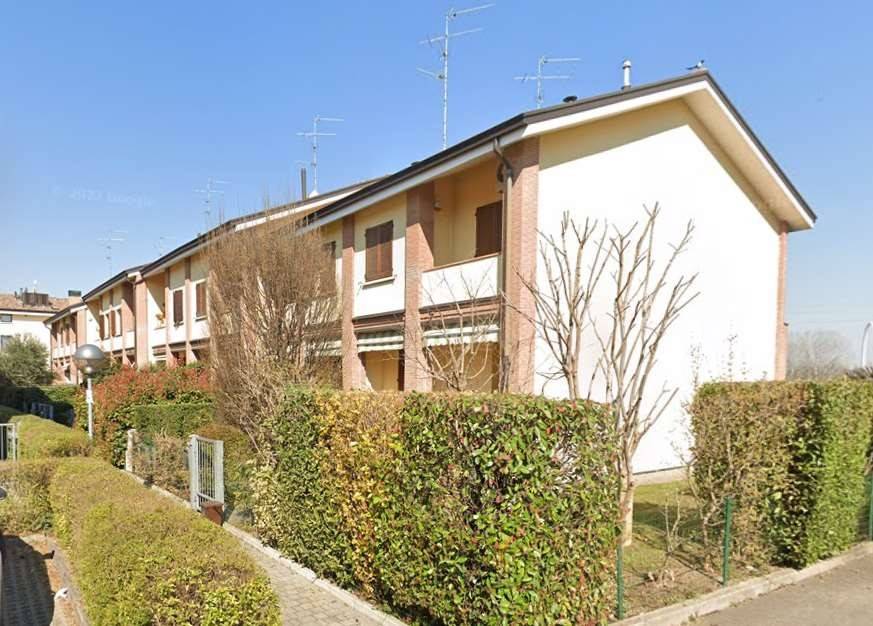 casa indipendente in vendita a Reggio nell'Emilia