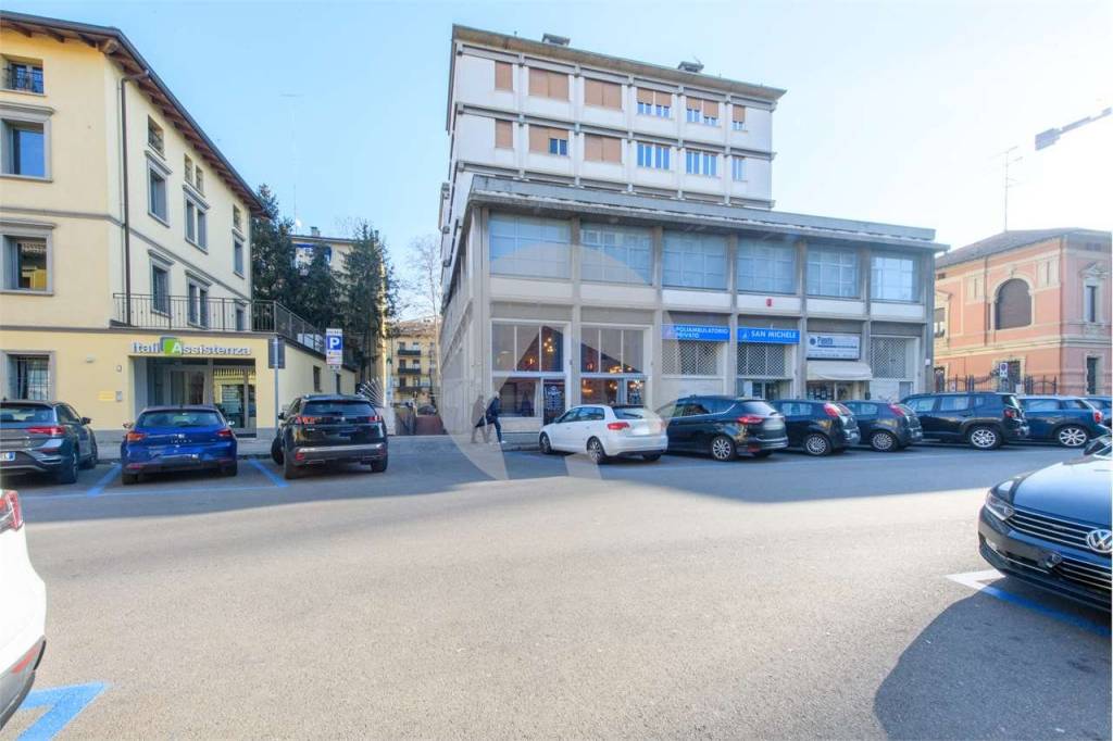 appartamento in vendita a Reggio nell'Emilia in zona Città Storica