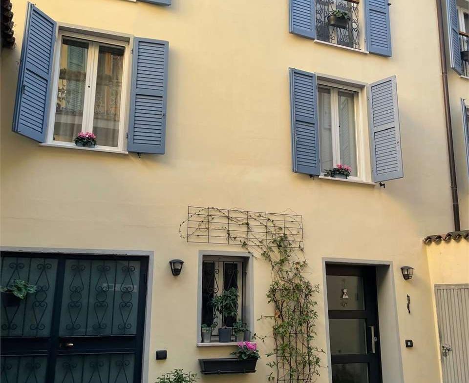 appartamento in vendita a Reggio nell'Emilia in zona Città Storica