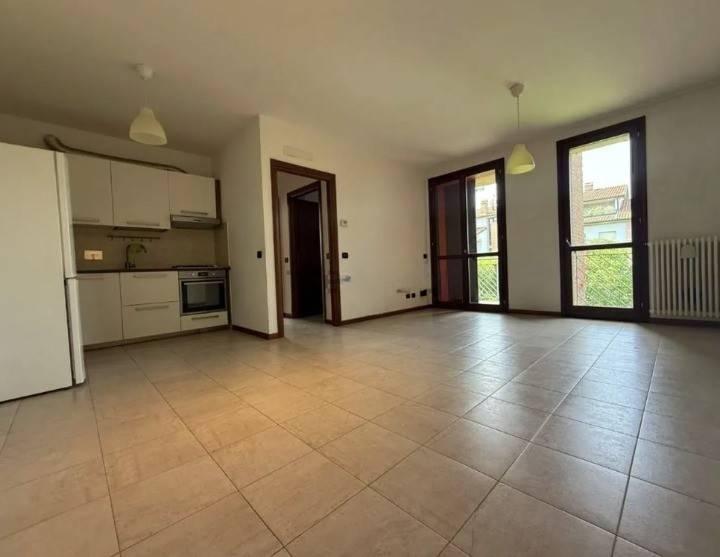 appartamento in vendita a Reggio nell'Emilia in zona Città Storica