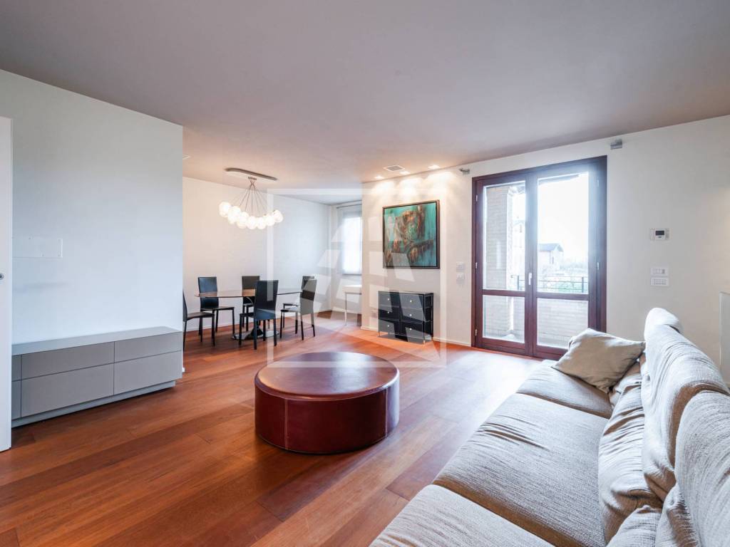 casa indipendente in vendita a Reggio nell'Emilia in zona San Maurizio