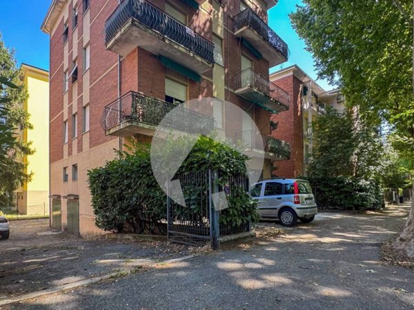 appartamento in vendita a Reggio nell'Emilia in zona Città Storica