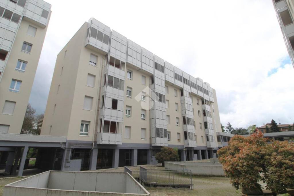 appartamento in vendita a Reggio nell'Emilia in zona Ospizio