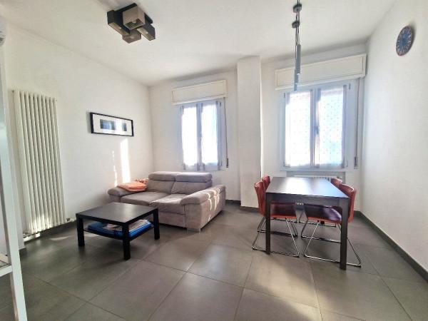 casa indipendente in vendita a Reggio nell'Emilia in zona Città Storica