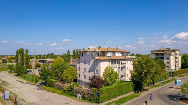 appartamento in vendita a Reggio nell'Emilia in zona Città Storica