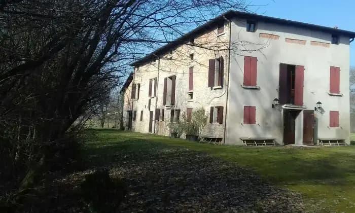 casa indipendente in vendita a Reggio nell'Emilia in zona Roncadella