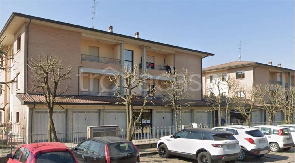 appartamento in vendita a Reggio nell'Emilia in zona Ospizio