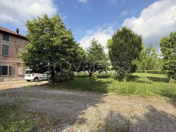 terreno agricolo in vendita a Reggio nell'Emilia in zona Pratofontana