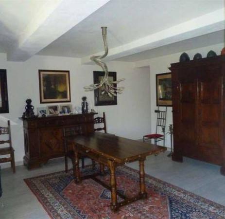 appartamento in vendita a Reggio nell'Emilia in zona Città Storica