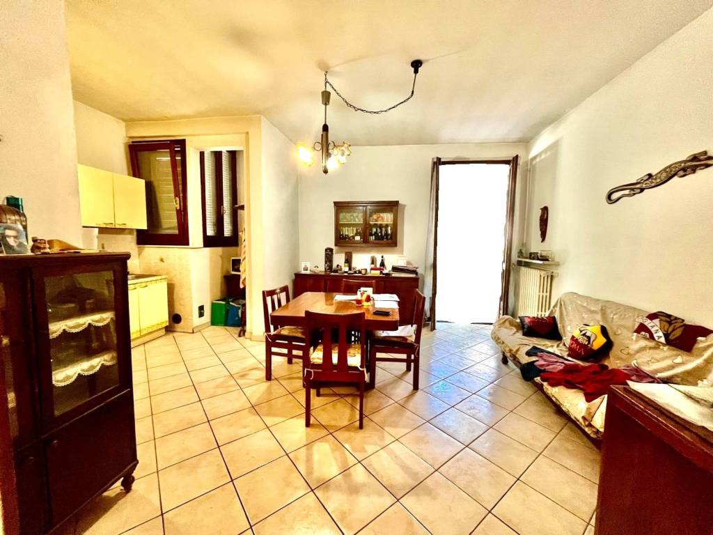 appartamento a Reggio nell'Emilia in zona San Pellegrino / Villa Canali