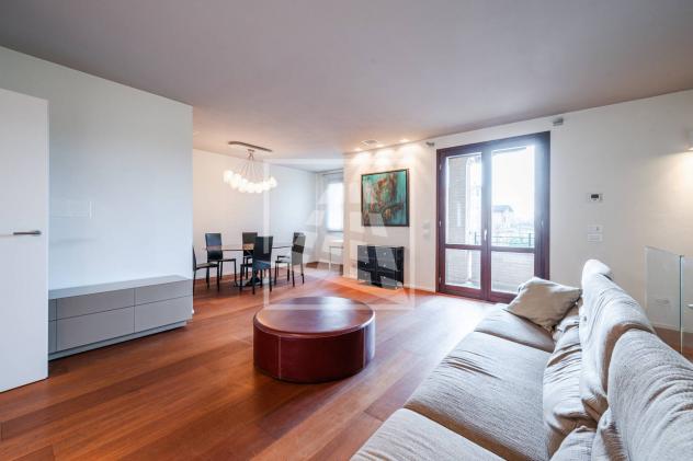 casa indipendente in vendita a Reggio nell'Emilia in zona San Maurizio