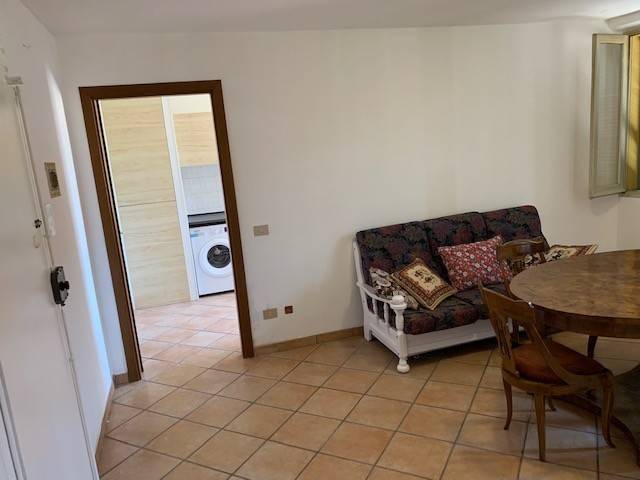 appartamento in vendita a Reggio nell'Emilia in zona Città Storica