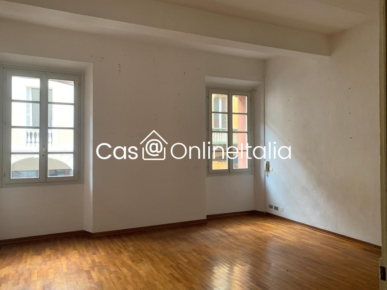 appartamento in vendita a Reggio nell'Emilia in zona Città Storica