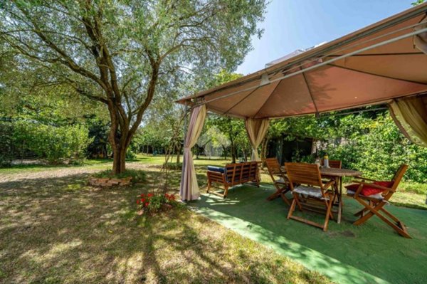 casa indipendente in vendita a Reggio nell'Emilia in zona Rivalta