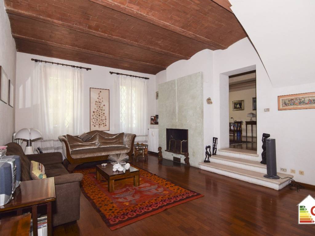 casa indipendente in vendita a Reggio nell'Emilia