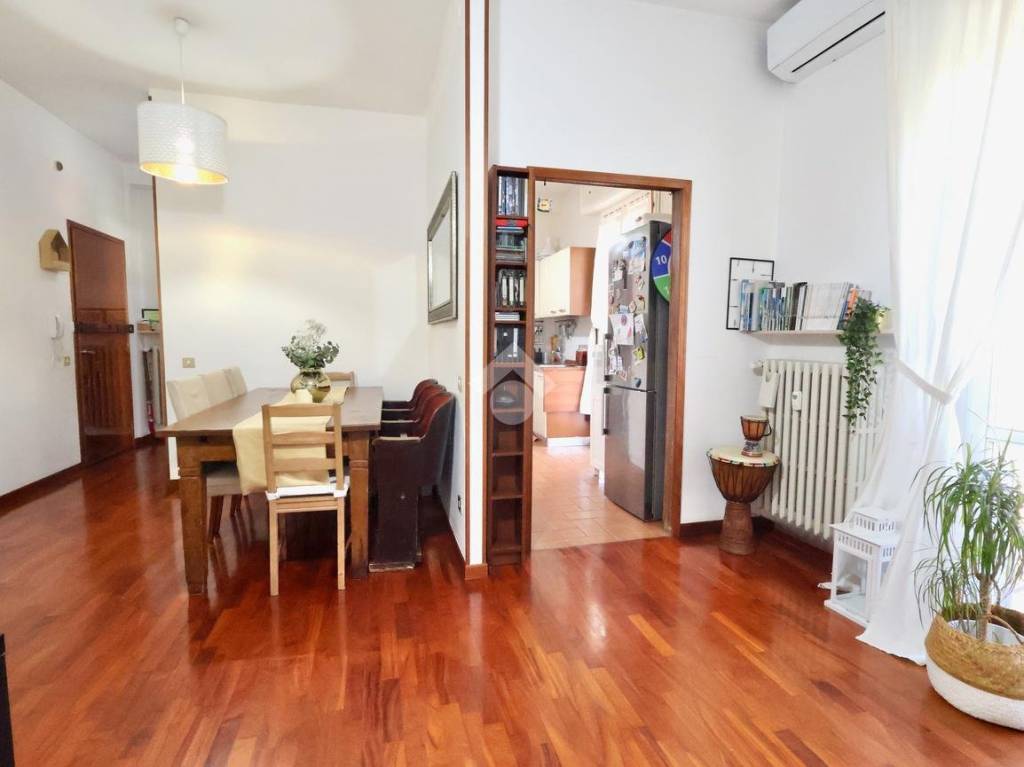 appartamento in vendita a Reggio nell'Emilia in zona San Prospero Strinati
