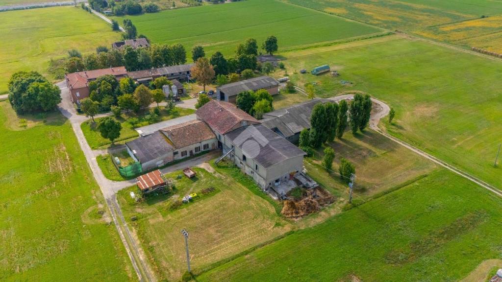 terreno agricolo in vendita a Reggio nell'Emilia in zona Roncocesi