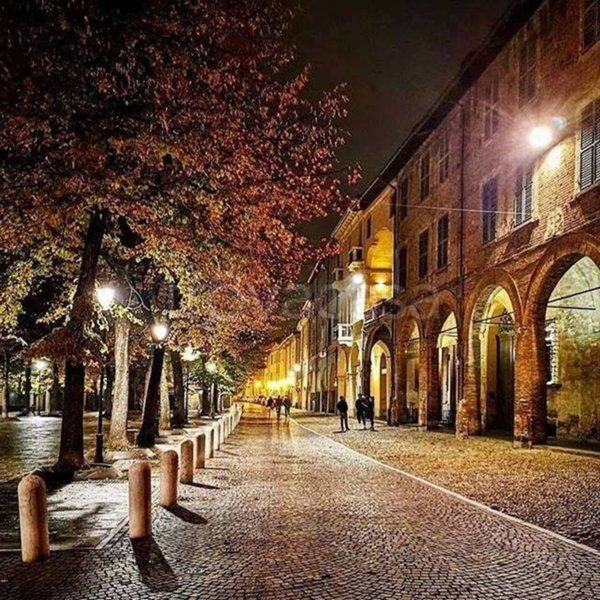 appartamento in vendita a Reggio nell'Emilia in zona Città Storica