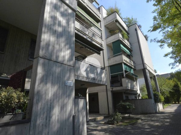 appartamento in vendita a Reggio nell'Emilia in zona Città Storica