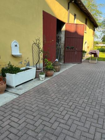casa indipendente in vendita a Reggio nell'Emilia in zona Gavassa