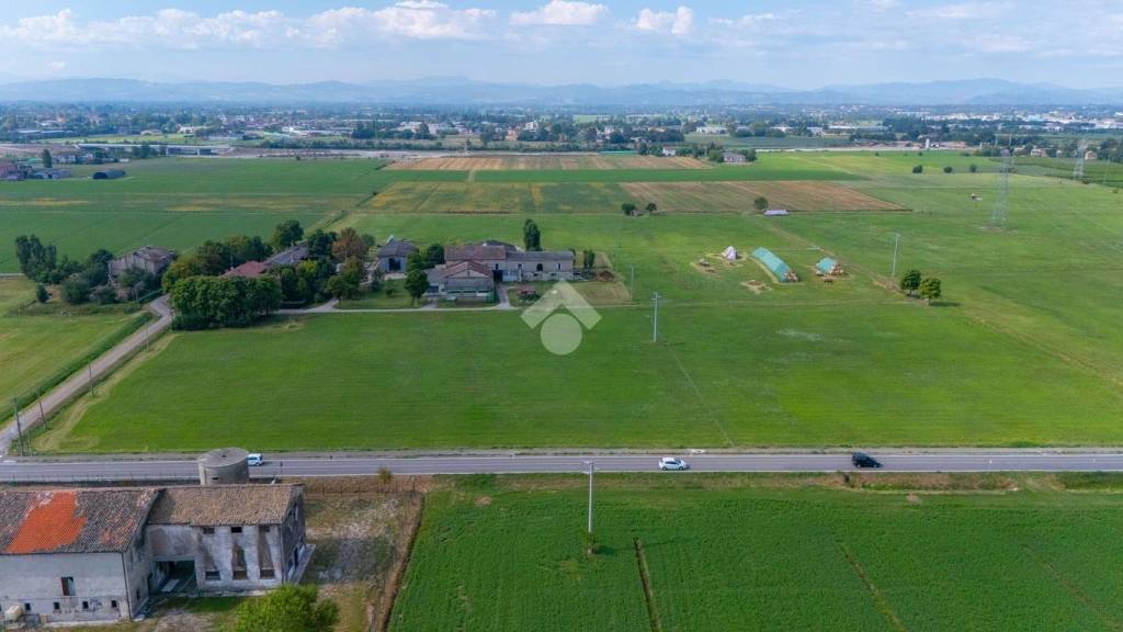 casa indipendente in vendita a Reggio nell'Emilia in zona Roncocesi