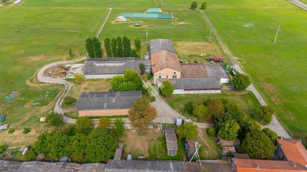 casa indipendente in vendita a Reggio nell'Emilia in zona Roncocesi