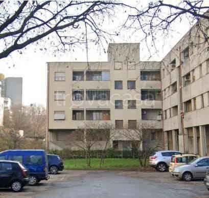 appartamento in vendita a Reggio nell'Emilia in zona Tribunale