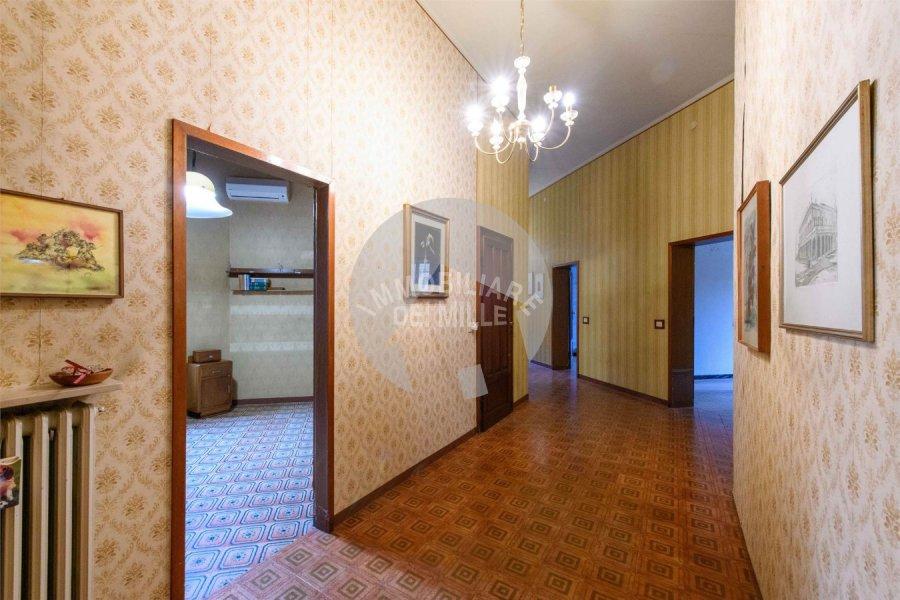 negozio in vendita a Reggio nell'Emilia in zona Città Storica