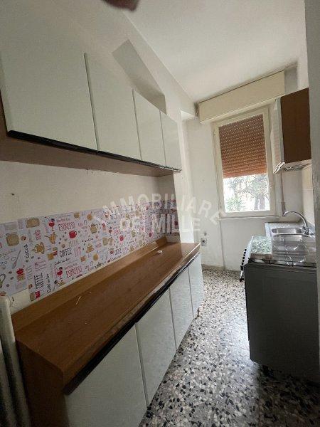 negozio in vendita a Reggio nell'Emilia in zona Città Storica