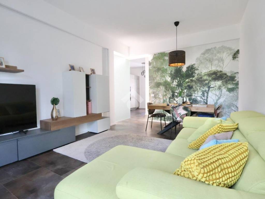 appartamento in vendita a Reggio nell'Emilia in zona Città Storica